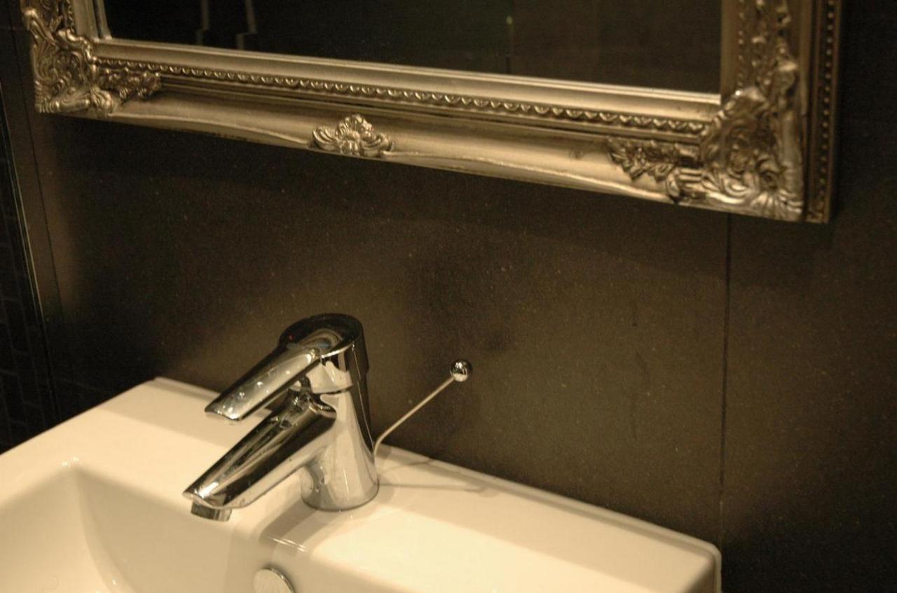 Hotel Boileau Paris Rum bild